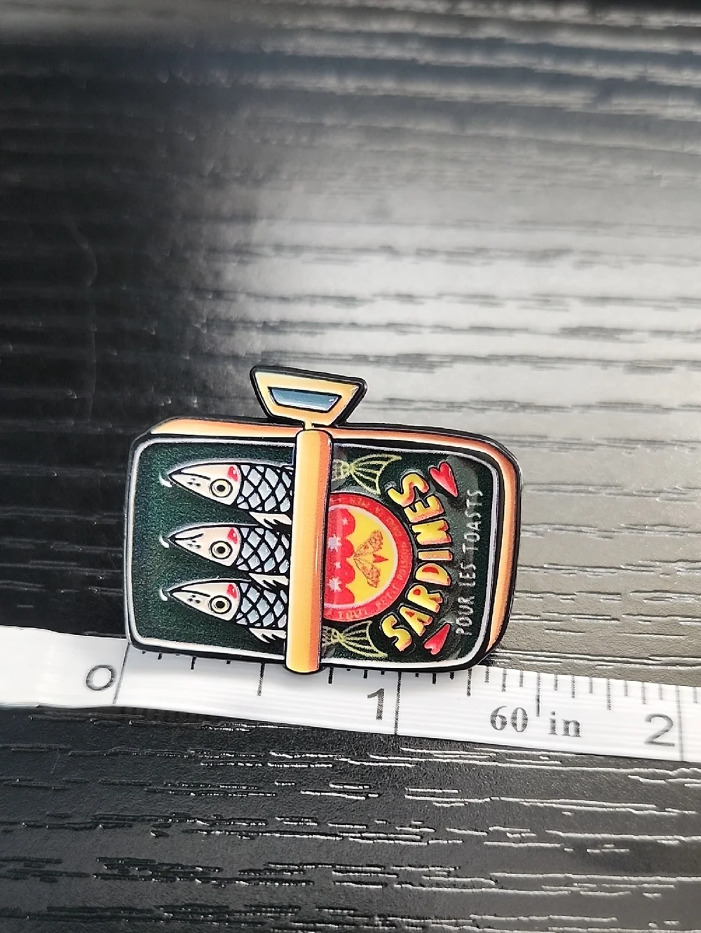 Sardines Enamel Brooch Pin - Black and Green